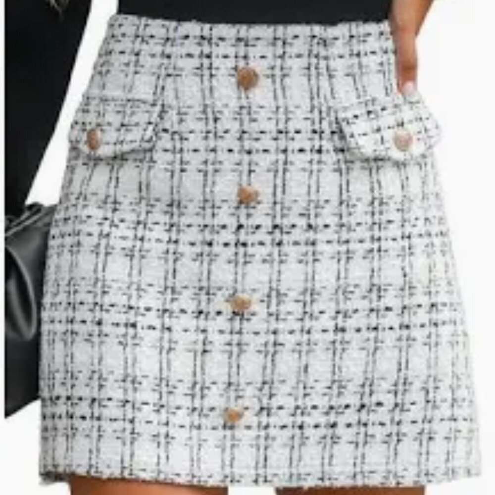 CUPSHE WOVEN WHITE AND BLACK PLAID MINI SKIRT SIZE LARGE NWT - Picture 2 of 10